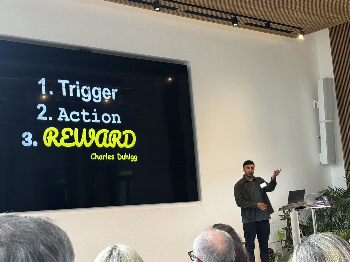 Fantastic insights at the Primary Headteachers Conference 2025 today! Awjad Ali from Chiltern Trust on leading truly inclusive primary schools: "What is needed for some, benefits all." #WeAreLEO