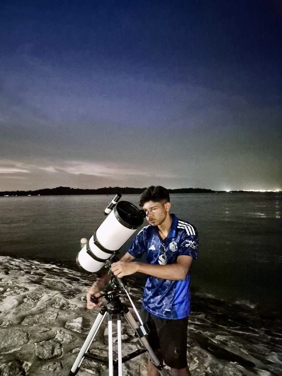 ALAMN_5006's tweet photo. June 8th 2025 from Changi beach https://t.co/ErSbHAo6sB