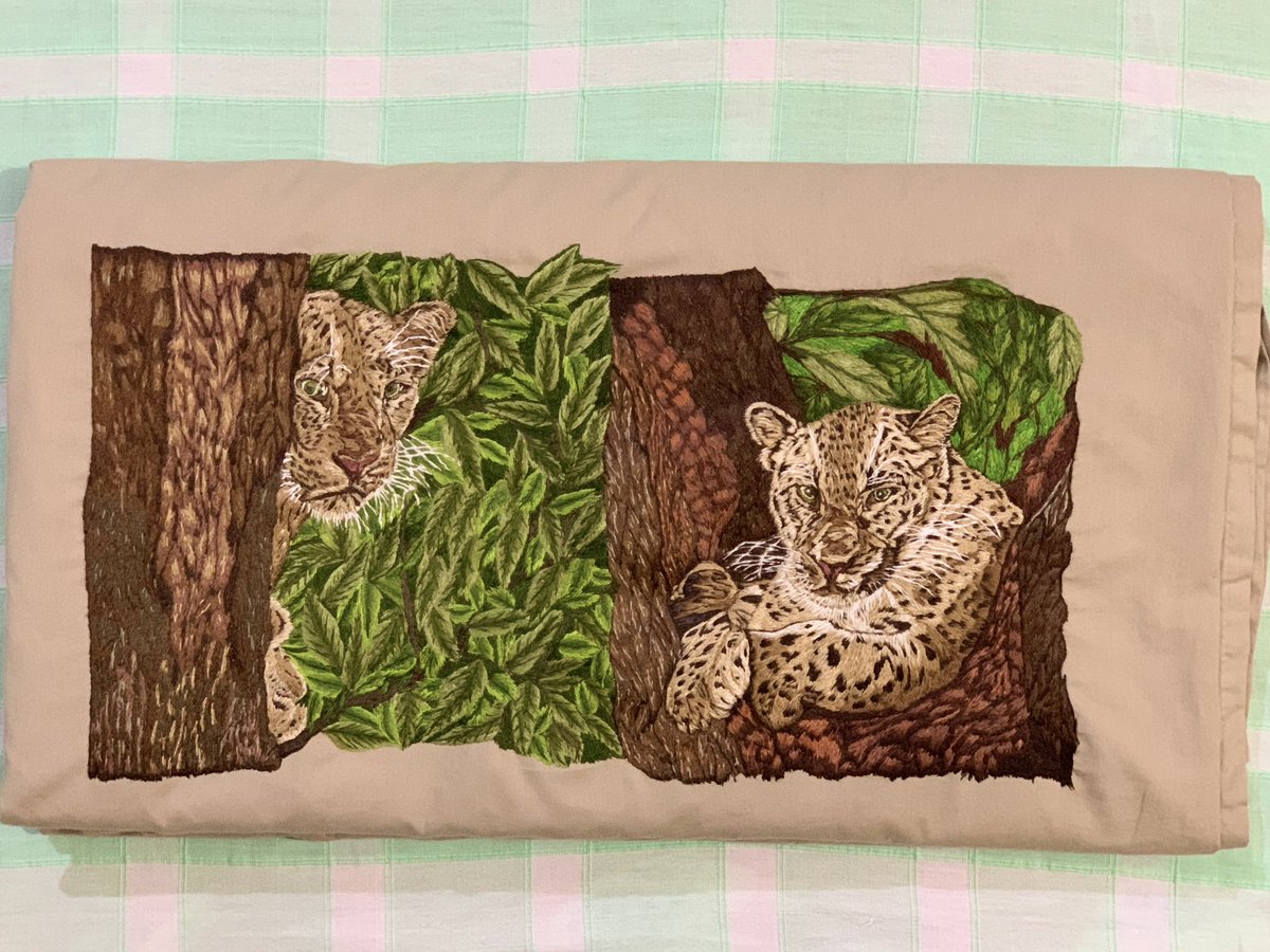 ArtistSandya's tweet photo. #NewProjects #Leopard2 #Completed #WorkInProgress #BEDSPREAD #HandEmbroidery #RealisticEmbroidery  #IndianArtist #MadeInIndia #handembroideryportrait https://t.co/qEfGgmqnUf