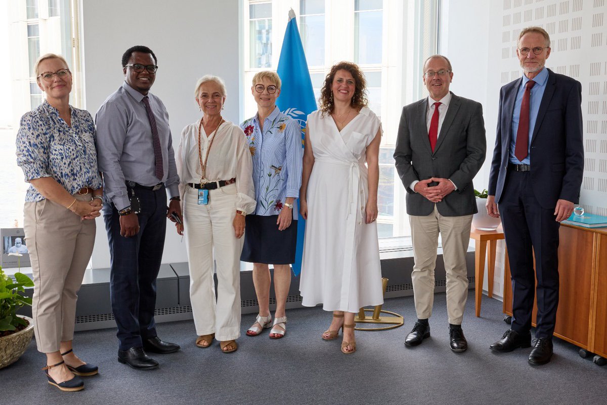 hans_kluge's tweet image. Too many good ideas in health never reach the people who need them most. That’s what we want to change.
🇩🇰 Denmark has shown how trust and partnership can turn innovation into impact - and now we want to take this spirit further across our Region.
This vision is at the core of…