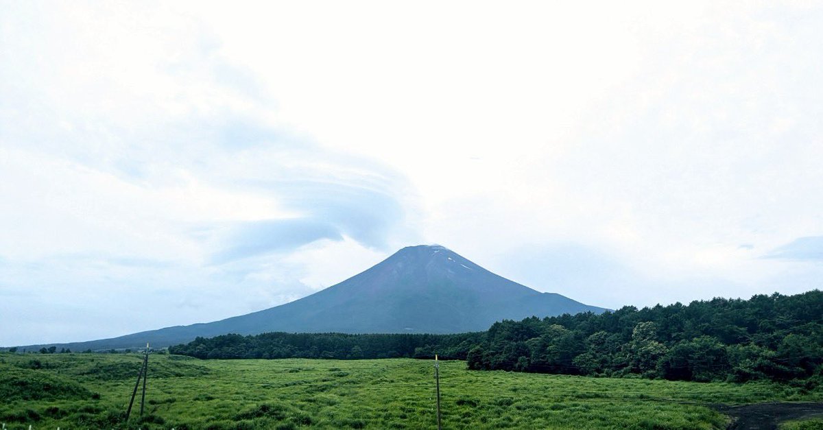 satocoy's tweet photo. 今年もこの時期がやってきた。
7月は多忙です。
頑張りたい、、、。

#山中湖
#富士山
#夏合宿
#サッカー https://t.co/tI0PGnbJAG