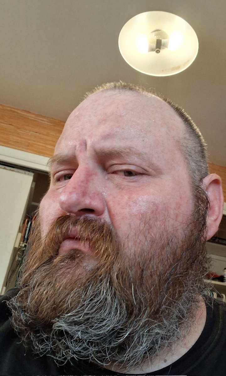 DestryBrod's tweet image. My first selfie with my new phone. Still ugly. Do I look like I'm 47?
Nice replies only.
Yes I forgot to post my Pic the first time. Like I said. Getting old sucks.