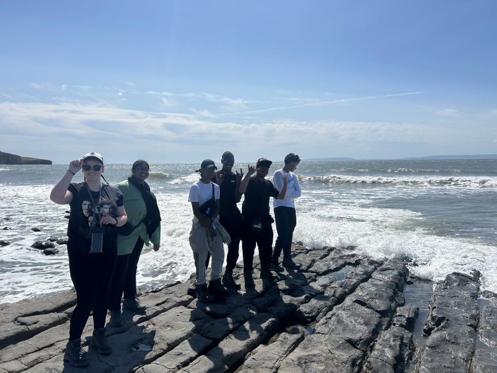 Jack Smith (@mrjackliamsmith) on Twitter photo Gorgeous sunshine for day 1 of our <a href="/DofEWales/">DofE Wales | Cymru</a> Expedition with Y10 <a href="/willowshigh/">Willows High School</a> Pupils cracking on, soaking up the rays and singing their hearts out! Gorgeous sunshine for day 1 of our <a href="/DofEWales/">DofE Wales | Cymru</a> Expedition with Y10 <a href="/willowshigh/">Willows High School</a> Pupils cracking on, soaking up the rays and singing their hearts out!