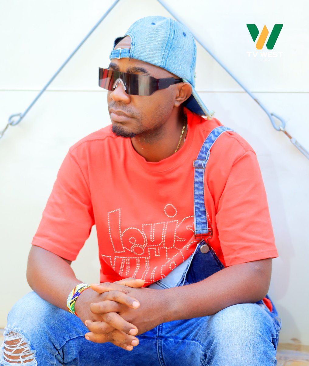 TV West Nehinda (@tvwestug) on Twitter photo #Omuneneserezo
We're streaming LIVE
Catch us at; tvwest.co.ug/tvwest-live
Vibin' with <a href="/Lithan_MC/">Mukuru W'Echaanga</a> | <a href="/shamie_powers/">Shamie Powers</a> | <a href="/icemandj256/">Mr Maziima</a> | <a href="/McShukran/">Mc_shukran</a>
#Nehinda #Omuneneserezo
We're streaming LIVE
Catch us at; tvwest.co.ug/tvwest-live
Vibin' with <a href="/Lithan_MC/">Mukuru W'Echaanga</a> | <a href="/shamie_powers/">Shamie Powers</a> | <a href="/icemandj256/">Mr Maziima</a> | <a href="/McShukran/">Mc_shukran</a>
#Nehinda