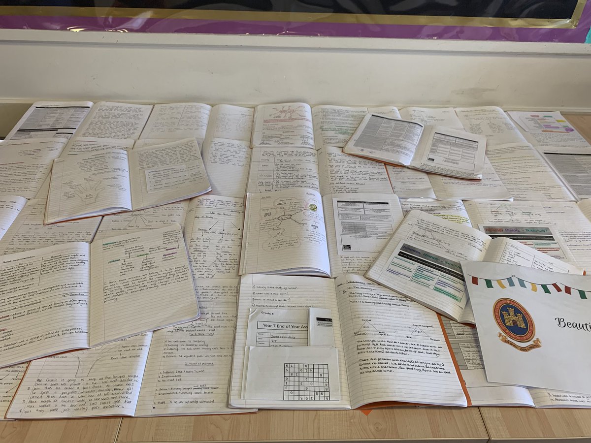 Mrs Hartley tweet media