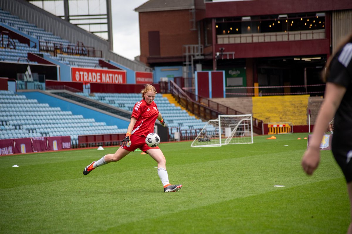 AVFCFoundation's tweet image. The Aston Villa Foundation’s Football and Education department are seeking expressions of interest for a female goalkeeper to join our Post-16 course for 2025/26.
If you're interested or want further details, please get in touch with the team at footballandeducation@avfc.co.uk.…