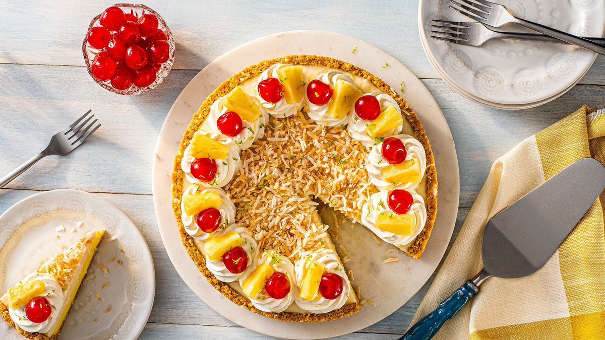 Take your taste buds to a tropical destination with this creamy Piña Colada Pie from <a href="/GoyaFoods/">Goya Foods</a>. Enjoy flavors of pineapple, cream cheese, coconut and more. Plus, the crunchy crust is made with delicious Maria Cookies. Get the recipe HERE. 📸: Goya Foods 
goya.com/en/recipes/pin…