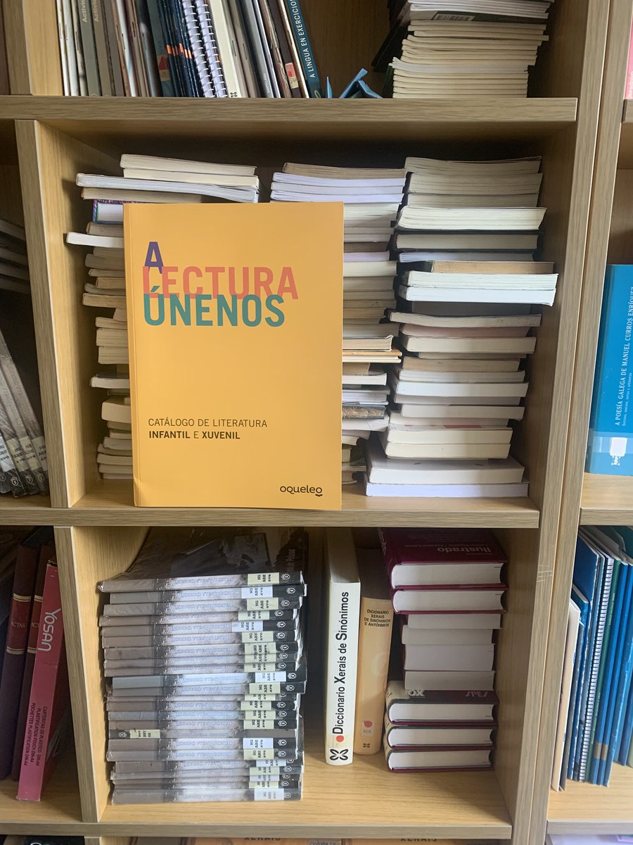 #ALecturaÚnenos e en tempos coma os que nos toca vivir tamén nos evade, confórtanos, consólanos, acóllenos, empodéranos, referéndanos, ilusiónanos, cálmanos… porque a lectura é unha actividade con mil aplicacións para cadaquén. #LIX #oqueleo