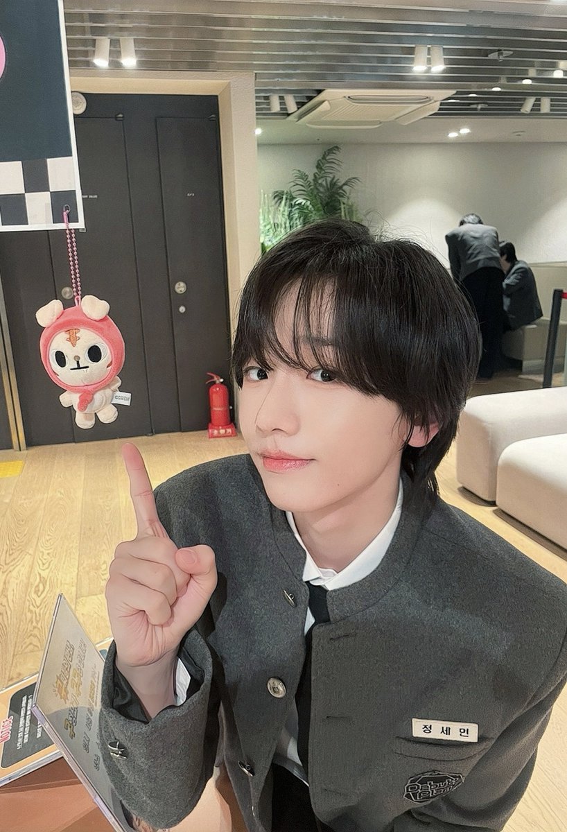 IDID_starship's tweet image. [🌠] #정세민_DID
뉴키즈 세민😗

ps) 랑모선배님과 함께🥰

#IDID #아이딧 #JEONGSEMIN #정세민