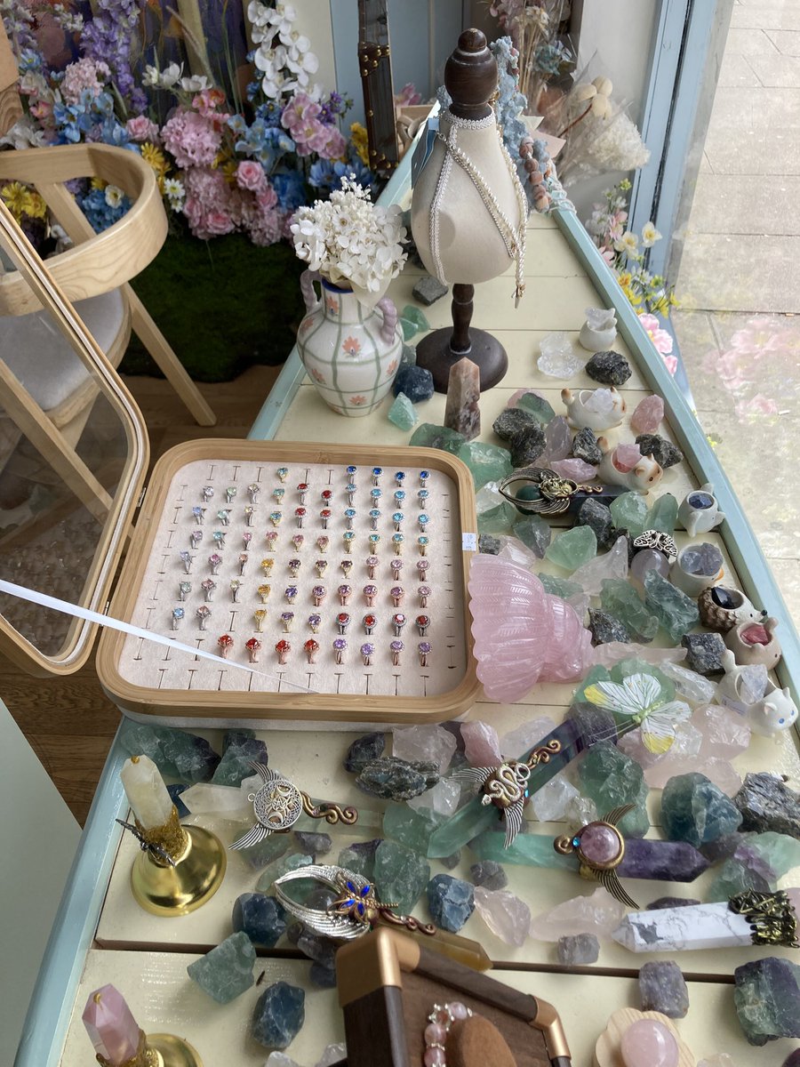 tashienna's tweet photo. Heatwave 🔥☀️ 
#brighton #summer #vibes https://t.co/c9zyD2Sbha