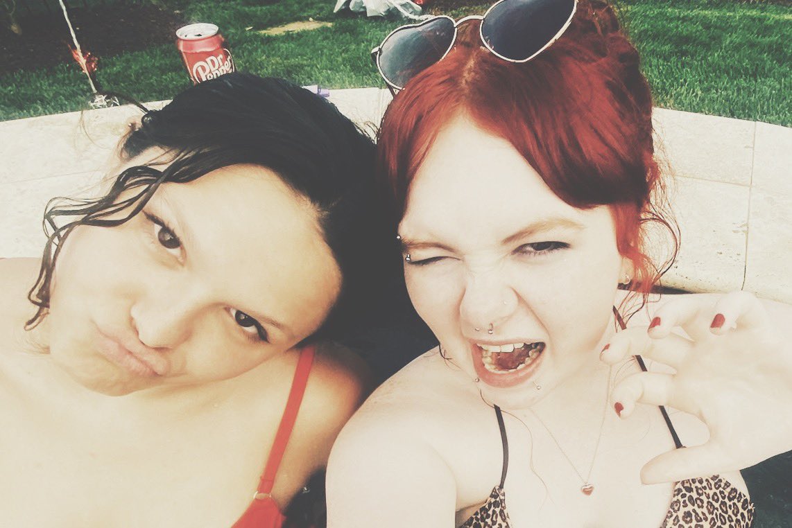 ˚　　　　✦　　　.　　. 🛸　 ˚　.　　　　 　　.　#elandhalestwtselfieday ✦　　　.　　˚　. ✦ 　#elandhales  .  ˚　✦.                       　　          ✦   #promotwt . #elandhalestwt . ✦　　˚ 　　🛸 　˚　.　*　　. 　˚　　. 

　　♡ and ↻ with yours!!!!