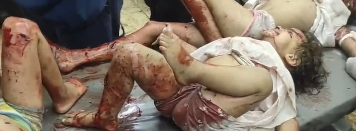 AbujomaaGaza's tweet photo. At least, 15 persons mostly children have been KILLED and 35 others WOUNDED in Israeli bombing of a commercial building hosted 1,000s of displaced people in the middle of Al Zaytoun neighbourhood of Gaza City! https://t.co/BepUB8bvEl