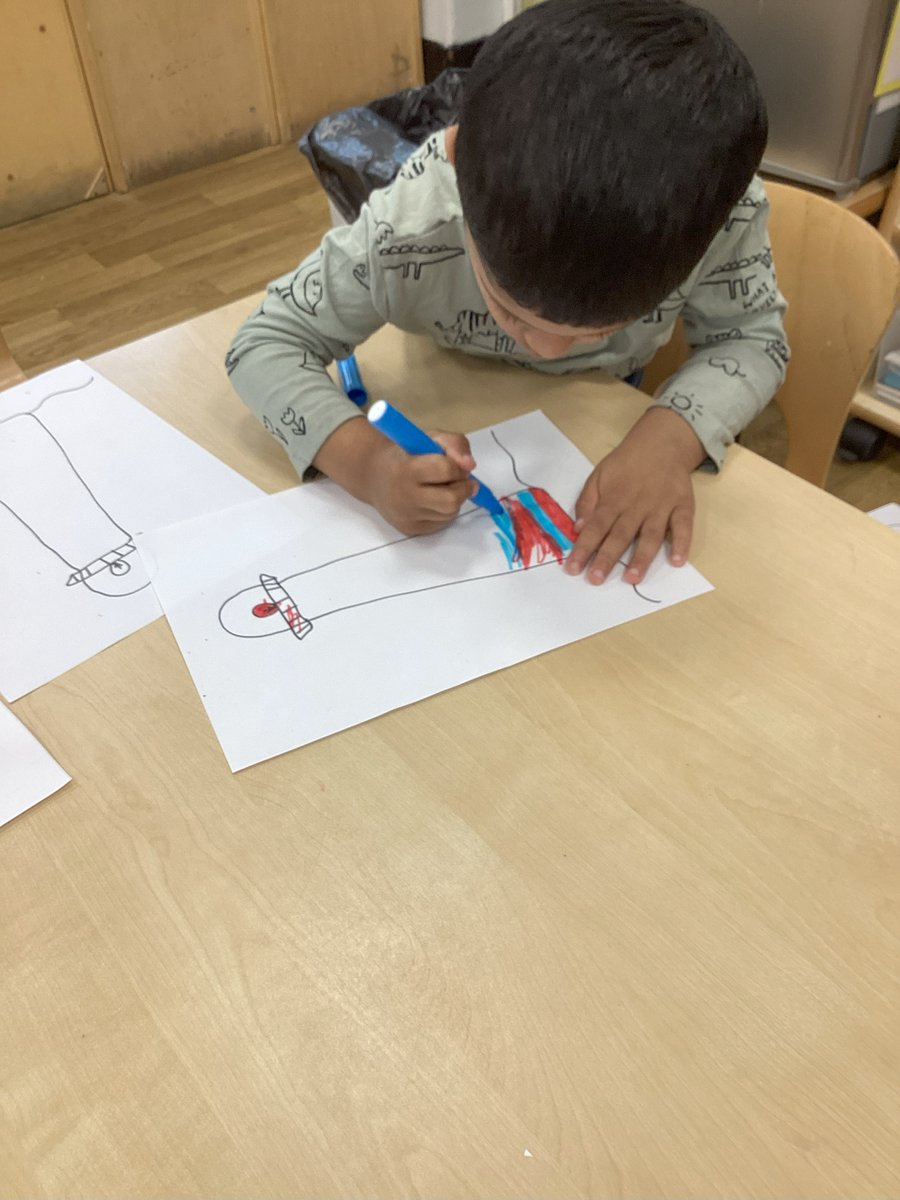 BVCSchool's tweet image. This week our F1 children have been reading Missing Richmond by Patrick Corrigan. The children noticed the lighthouse had a red and white repeating pattern. Our children worked very hard creating their own repeating patterns in a variety of ways. We are so very impressed!