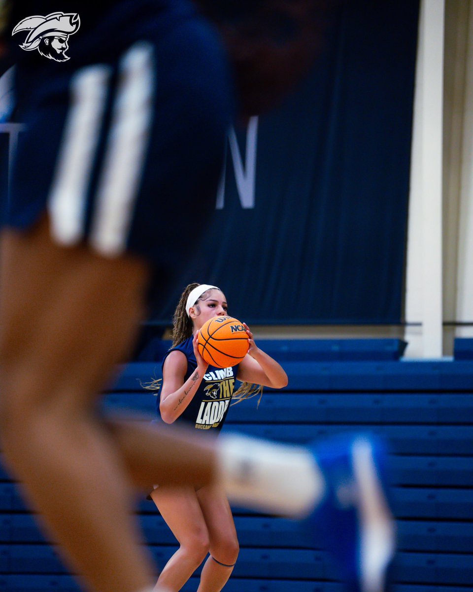 esportsvisuals's tweet photo. Naveyah Damon in that off season zone!

📸 @CSUBucsWBB 

#YouAreElite #EliteSportsVisuals https://t.co/gE0F8MU7kJ