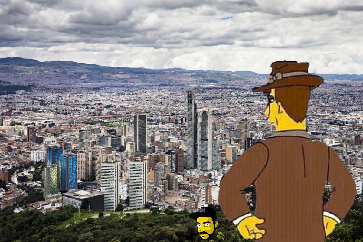 taltalivan's tweet photo. Yo, en Monserrate tratando de ubicar mi casa. https://t.co/2JLXaw2suS