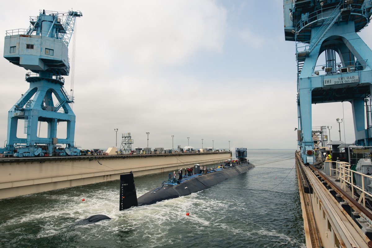 WeAreHII's tweet photo. We’re excited to announce that Virginia-class submarine Arkansas (#SSN800) was recently launched into the James River at our #NewportNewsShipbuilding division. Job well done to all involved! Learn more about it here: https://t.co/qHPnwu2z16 https://t.co/lD6lSZZmMk
