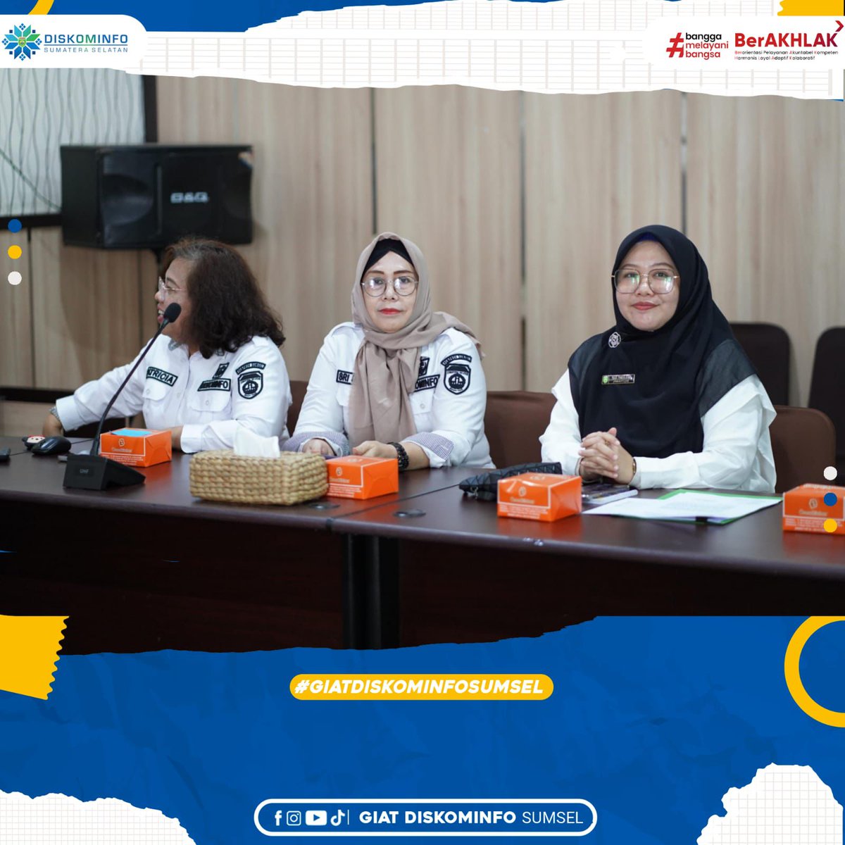 sumsel_maju's tweet photo. Kadis Kominfo Prov.Sumsel, Rika Efianti,S.E.,M.M. Diwakili Oleh Plt.Sekdis Kominfo Prov.Sumsel beserta Para Pejabat Struktural Dinas Kominfo Prov.Sumsel Menghadiri Rapat GSMP Goes To Office di Ruang Rapat Diskominfo Prov.Sumsel, (Rabu,2/7/2025). https://t.co/SXNUcPxYXC