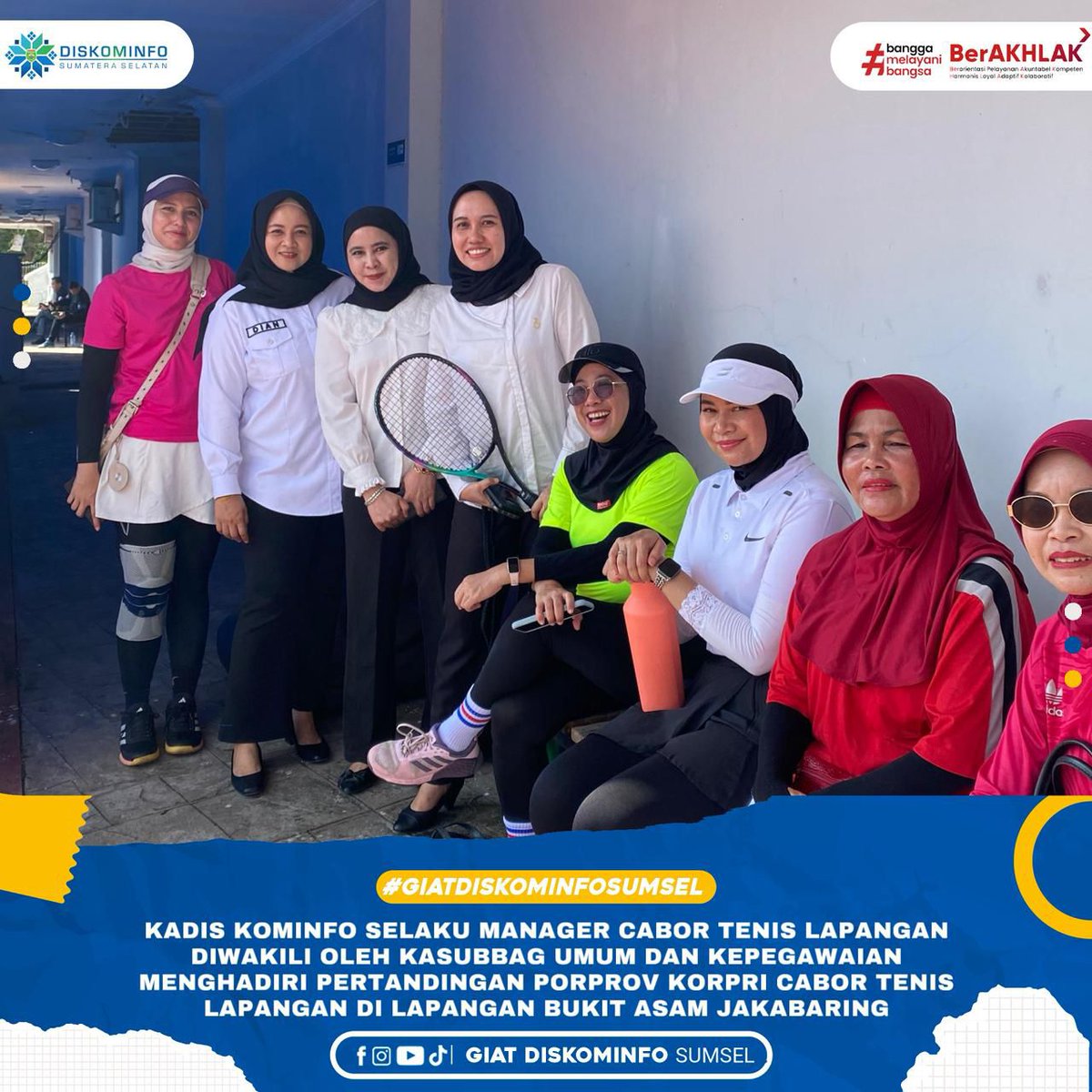 sumsel_maju's tweet photo. Kadis Kominfo Prov.Sumsel, Rika Efianti, S.E.,https://t.co/OCATCgXM0R selaku manager cabor tenis lapangan diwakili oleh Kasubbag Umum dan Kepegawaian  menghadiri pertandingan PORPROV KORPRI cabor tenis lapangan di lapangan Bukit Asam Jakabaring, (Rabu,2/7/2025). https://t.co/cMMZ8HSSmN