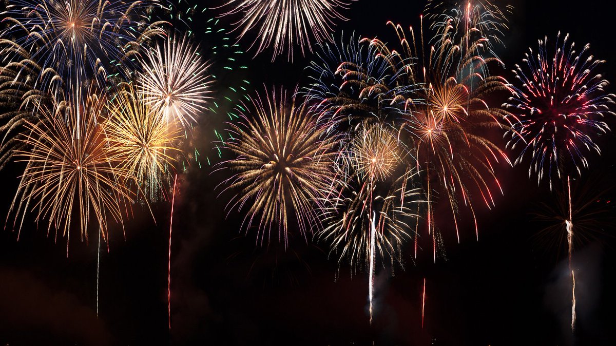 UTAustinSEM's tweet image. 🎆 Heading into the 4th of July holiday, remember to celebrate safely:
🔥 Skip personal fireworks
🔥 Never leave grills unattended
🔥 Keep coals & matches away from buildings
Enjoy the holiday—and stay fire safe, Longhorns!
#UTReady #FourthofJuly