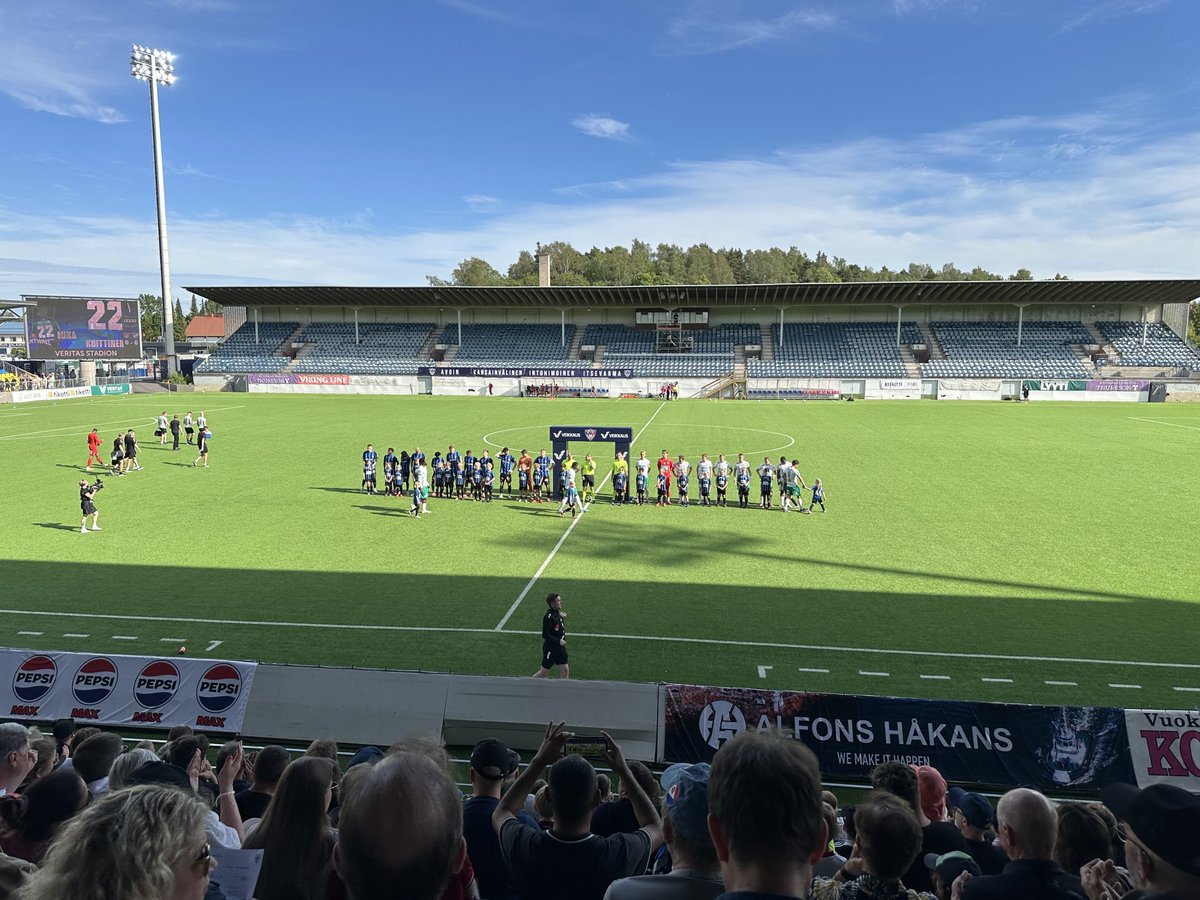 ts_saari's tweet photo. Täällä taas ⁦@VeritasStadion⁩ ja edessä ⁦@Veikkausliiga⁩ ⁦@FCInterTurku⁩ vs ⁦@IFKMariehamn⁩ #parastapaikanpäällä #enemmänyhdessä #interaction #turku #jalkapallo https://t.co/IXNdFafhXl