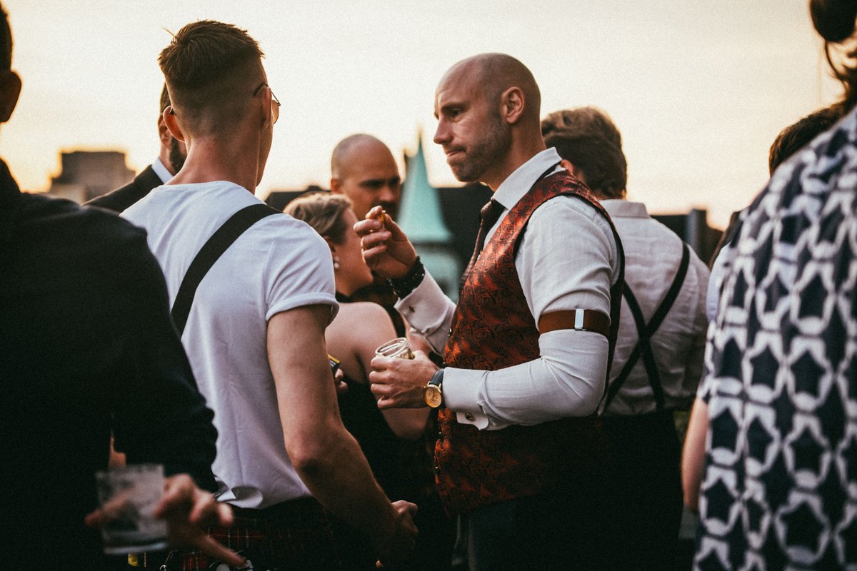 IOInteractive's tweet image. Our biggest party of the year, the Summer Party, landed in Malmö earlier in June, where Ionians brought Gambit Noir to life - Gatsby meets Clue with the perfect mix of glam, games, and mystery. Vintage flair, bold accessories, sharp suits, and dresses with a modern twist set the…