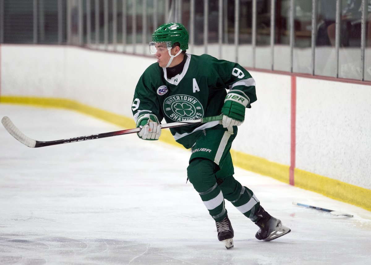 #NAHL Commitment Alert: <a href="/ShamrocksNAHL/">Watertown Shamrocks</a> forward, Cam Markham, has committed to play NCAA hockey for <a href="/UWSPMhockey/">UWSP Men's Hockey</a>.

📰: nahl.com/news/story.cfm…