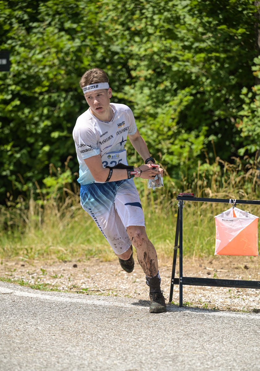 Rasmus Töyrylälle ensimmäinen nuorten MM-mitali! Keskimatkan pronssi kruunasi hyvin sujuneiden henkilökohtaisten kisojen rupeaman!

Eeva Liina Ojanaho haastoi mitalisijoista, lopputuloksena hieno neljäs sija!

suunnistusliitto.fi/2025/07/rasmus…

Kuva: Donatas Lazauskas