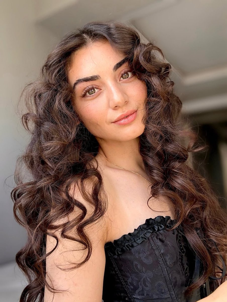 pluvianicks's tweet image. Oha kıvırcık törer bayılırızzz❤️‍🔥❤️‍🔥❤️‍🔥
#ÖzgeTörer