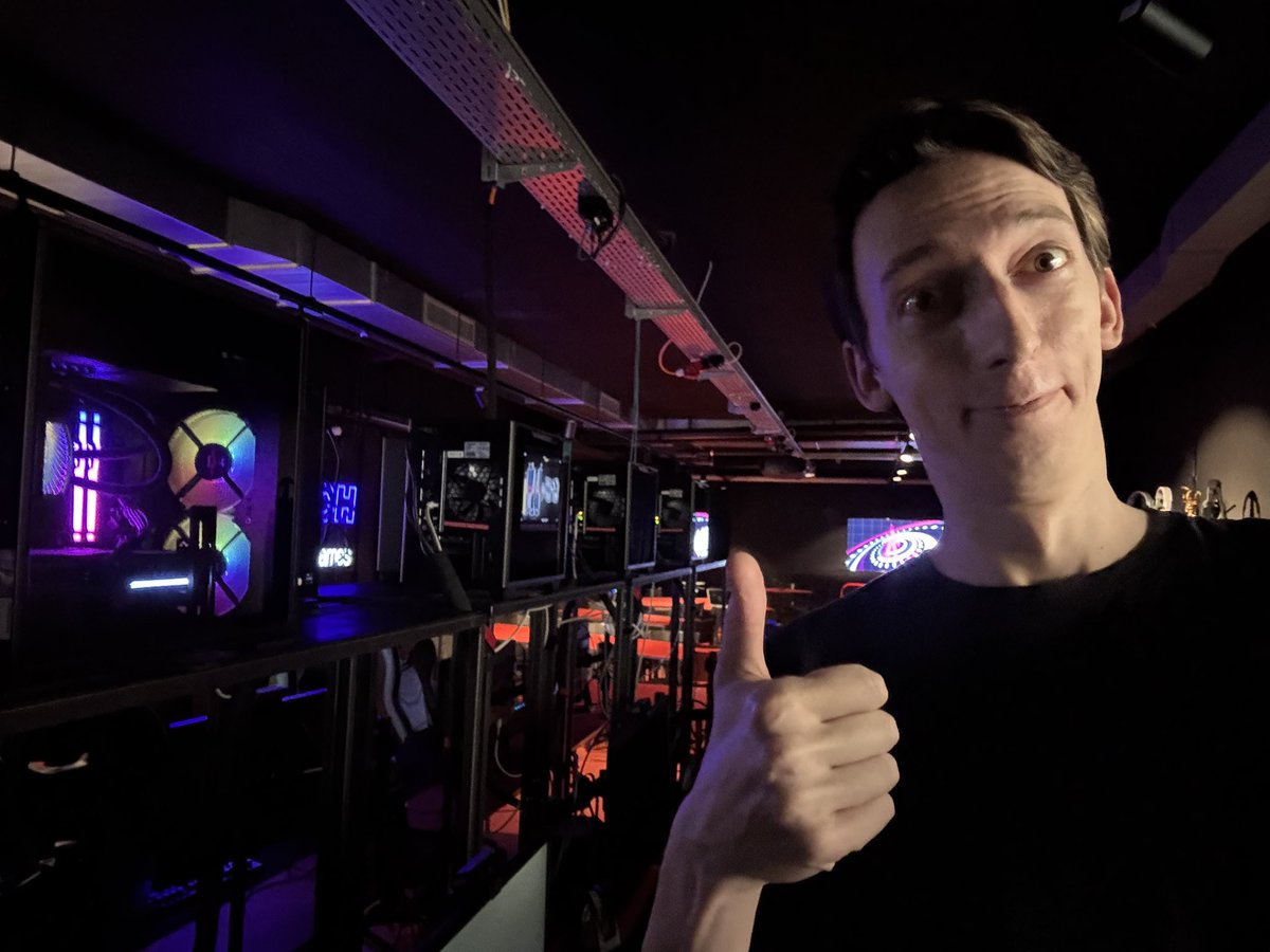 I guess we have the coolest 🧊 gaming room in Basel right now <a href="/ManaBarCH/">ManaBar</a> 
If you‘re room is too hot today, come by, grab a drink and play some games on our PCs 😄