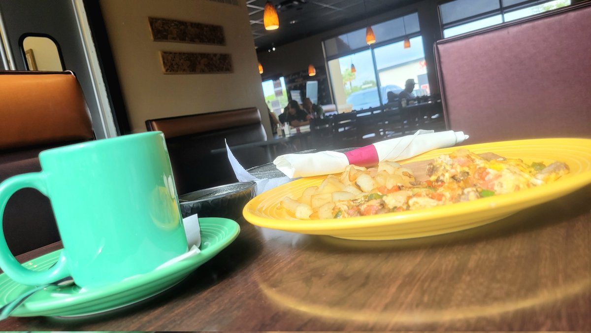 artcavazos1's tweet image. Breakfast today at #LasPalapas in memory of #RonAcosta, a good and faithful servant of our Lord and Savior Jesus Christ. Ron, rest in peace, my friend. ✝️