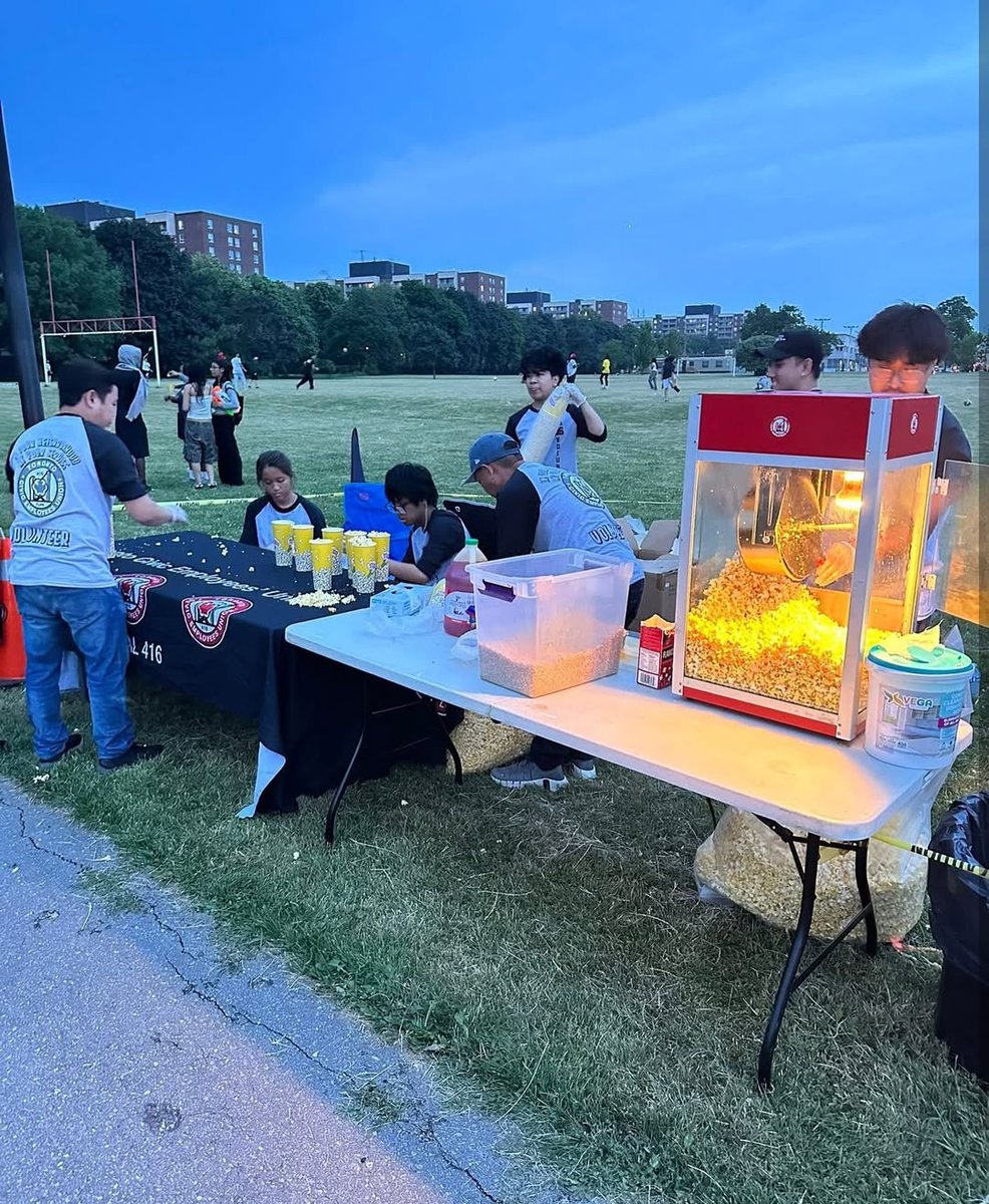 Anthony Perruzza (@perruzzato) on Twitter photo A great big thank you to <a href="/DUKEHeightsBIA/">DUKE Heights BIA</a> and CUPE Local 416 for another amazing night of "DUKE EATS and Movie Night" at Fountainhead Park - Happy Canada Day everyone! A great big thank you to <a href="/DUKEHeightsBIA/">DUKE Heights BIA</a> and CUPE Local 416 for another amazing night of "DUKE EATS and Movie Night" at Fountainhead Park - Happy Canada Day everyone!