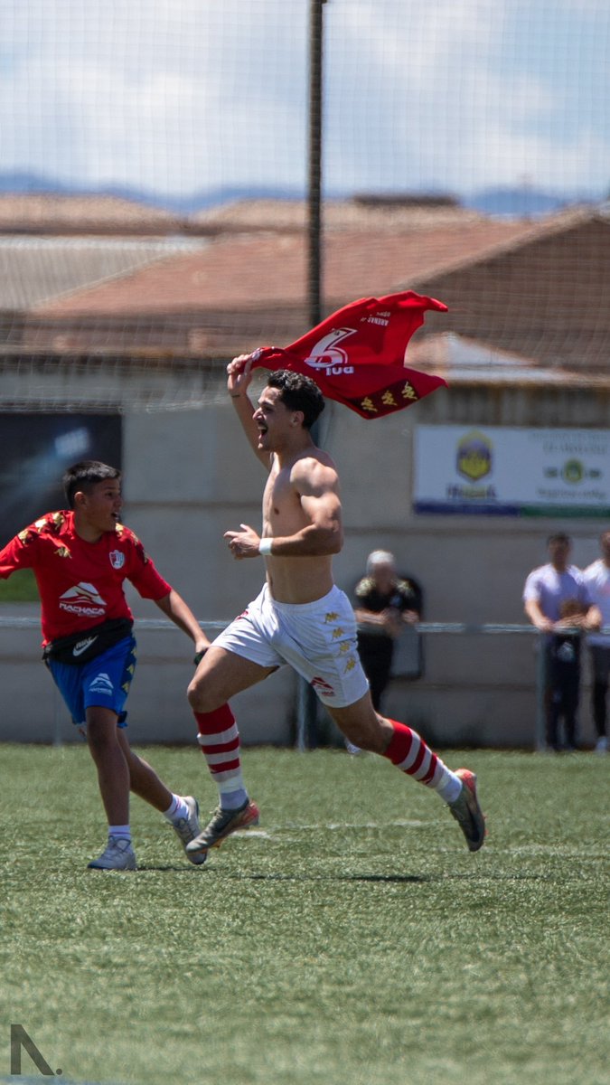 Esta noche además de analizar el calendario tendremos a una representación del fútbol granadino como es Miguel Bolívar y Ángel Luna entre otros.