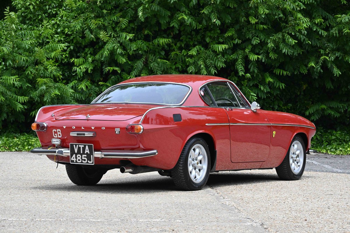 BonhamsCars's tweet image. A quick, reliable, and well-sorted 1971 Volvo P1800E with real pedigree; solid and benefitting from significant recent expenditure, you could jump in and compete with it straightaway 🇸🇪 tinyurl.com/227rkp3r