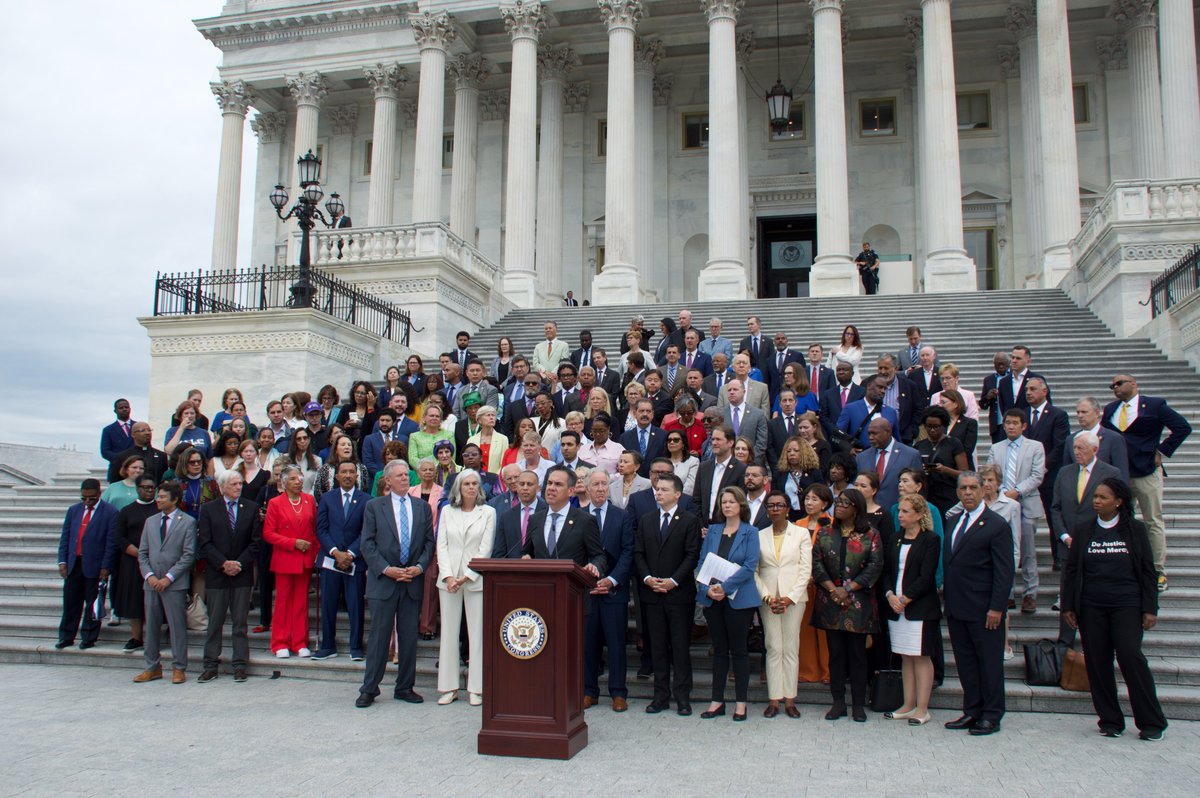 RepDonBeyer's tweet photo. House Democrats are united and standing together against the Big Ugly Bill. https://t.co/esk6wzvTu1