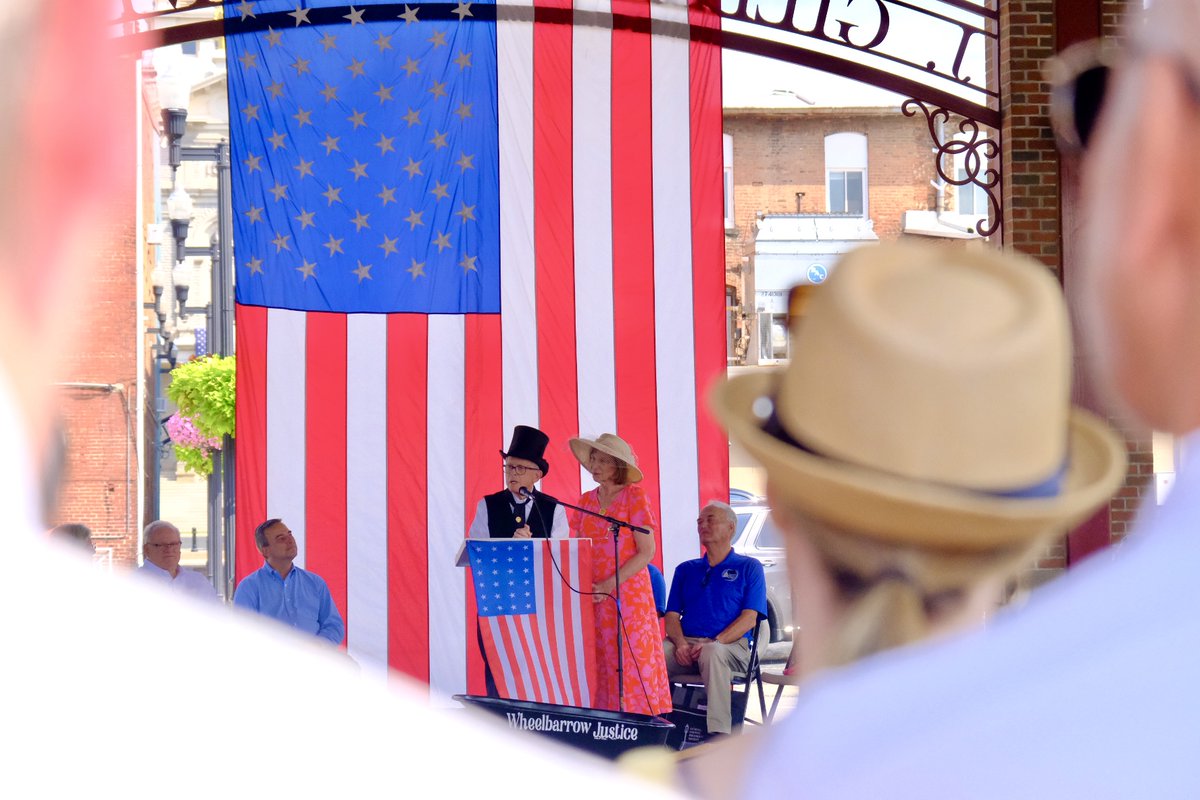We had a great time in Newark last weekend for the Ohio &amp; Erie Canal 200th Anniversary Celebration! The Ohio &amp; Erie Canal was a historic waterway that ran from the Ohio River to Lake Erie.