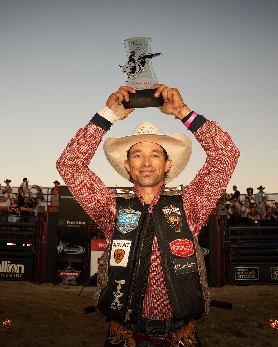 CODY SNYDER BULLBUSTIN’ tweet media