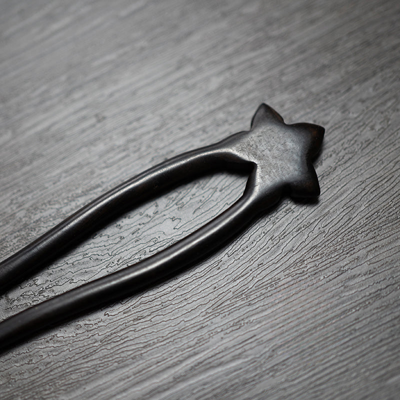 micromads's tweet image. I just received Little Star Sandalwood Hair Fork | Black Sandalwood from a fan via @Official_Throne. Thank you! throne.com/micromads #Wishlist #Throne