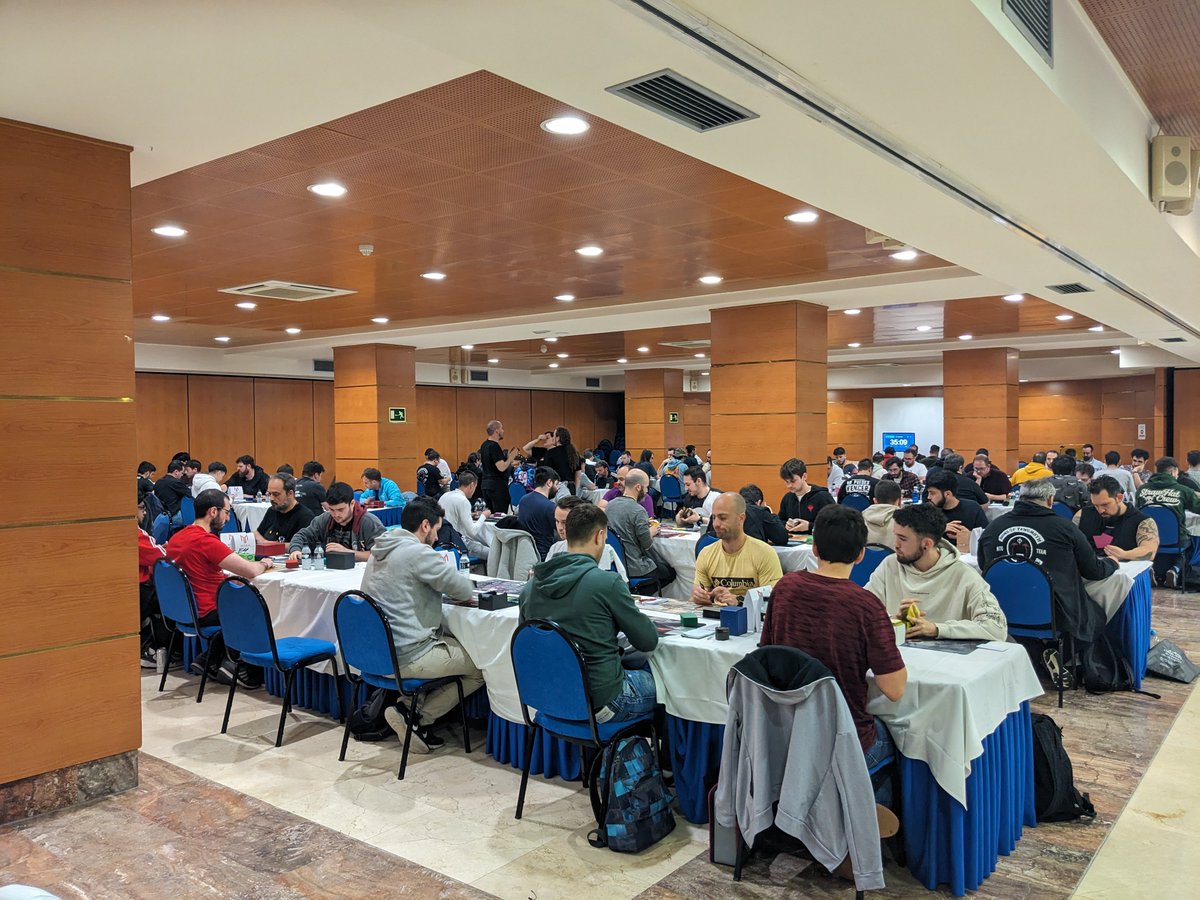 CAMPEONATO MODERN (@ctoesmodern) on Twitter photo 📢 ¡Ya tenemos sede y fecha para la Gran Final del Campeonato de España de Modern 2025!
🗓️ 6 de diciembre
📍 Hotel Aida, Torrejón de Ardoz (Madrid)
🏪 Tienda oficial: <a href="/MetropolisCnter/">Metrópolis Center</a>
Gracias a Metrópolis por su ayuda con la gestión🙌
👉Toda la info en:
campeonatomodern.es/fact-sheet-de-… 📢 ¡Ya tenemos sede y fecha para la Gran Final del Campeonato de España de Modern 2025!
🗓️ 6 de diciembre
📍 Hotel Aida, Torrejón de Ardoz (Madrid)
🏪 Tienda oficial: <a href="/MetropolisCnter/">Metrópolis Center</a>
Gracias a Metrópolis por su ayuda con la gestión🙌
👉Toda la info en:
campeonatomodern.es/fact-sheet-de-…