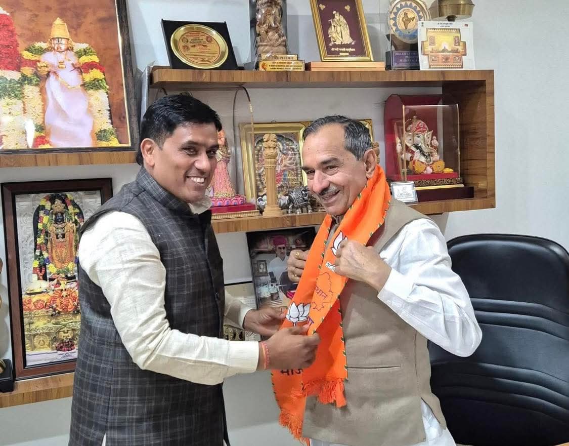 सरल स्वभाव के धनी आदरणीय प्रदेशाध्यक्ष श्री मदन जी राठौड़ जी भाईसाहब को जन्मदिवस की हार्दिक शुभकामनाएँ एवं अशेष मंगलकामनाएँ।
ईश्वर से प्रार्थना है कि वे आपको उत्तम स्वास्थ्य, यश और सफलता से परिपूर्ण जीवन प्रदान करें।
Madan Rathore
#HBDayMadanJi