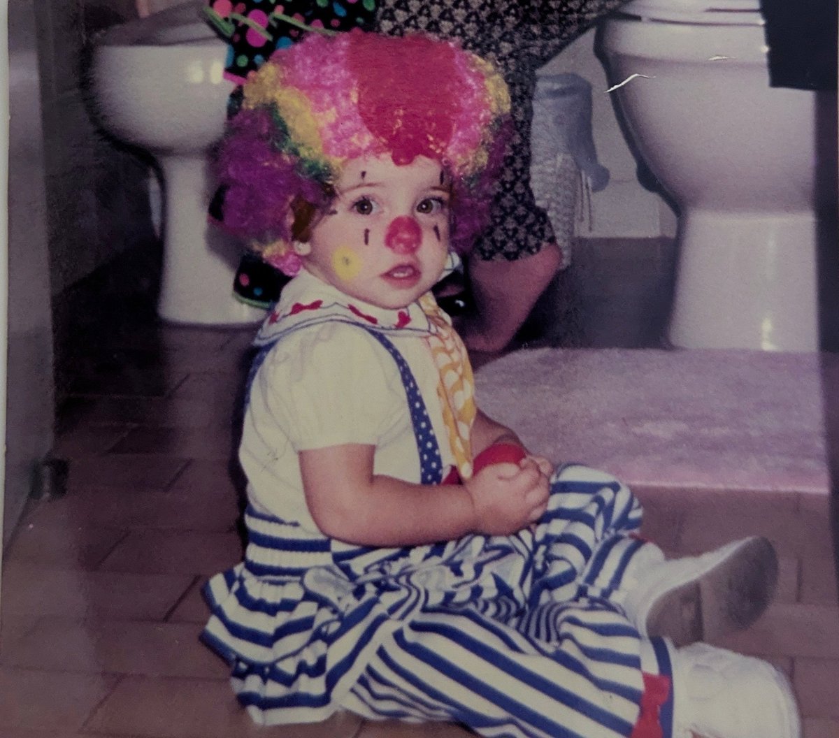 LaPetiteADA's tweet photo. Me years ago wasting my time instead of buying real estate and crypto. 🤡🦋🍄 https://t.co/vhGx6Rjp4q
