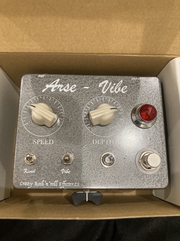 Crazy Rock' n' Roll Effecter Arse-Vibe 【公式通販】