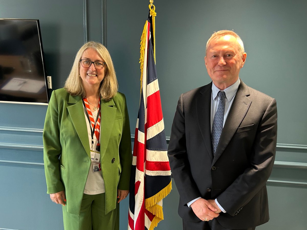 CommissionerHR's tweet image. Constructive discussions with Chair of the @EHRC Baroness Falkner, @DWPgovuk Minister @AndrewHWestern, and @educationgovuk Minister @Jacqui_Smith1 on the third day of my visit to the #UnitedKingdom