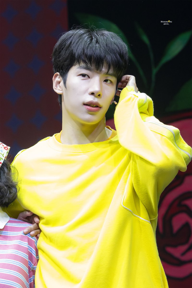 250702 차미 싱어롱데이 포토타임

#황순종 고대

주문하신 섹시포즈 나왔습니다💛