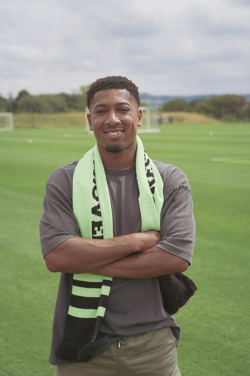 trepemberton7's tweet photo. Buzzing to have signed for @FGRFC_Official 💚 Greatful for the club giving me this opportunity. Let’s go! https://t.co/U43IjuLd3d
