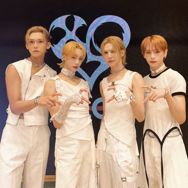 npomvtt's tweet image. 😅 TADINHO! Haru do XLOV contou que passou muito estresse com a coreografia de 1&amp;amp;Only porque teve que aprender a rebolar e no começo a bunda dele não mexia.