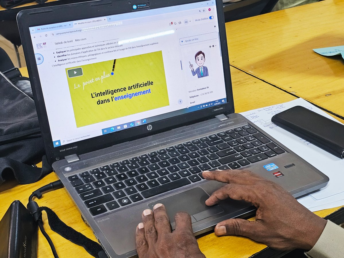 IFIC_AUF's tweet photo. L’IFIC poursuit son accompagnement en Afrique francophone - cette fois-ci au Tchad !
👨‍🏫1 parcours, formations hybrides, 17 participants, 3 établissements de l’AUF au Tchad formés !
🔗Attestations sur la #Blockchain
🌐https://t.co/JmKTX9MUGB
📩ific@auf.org
#TransformationNumérique https://t.co/xq7TJB50xr