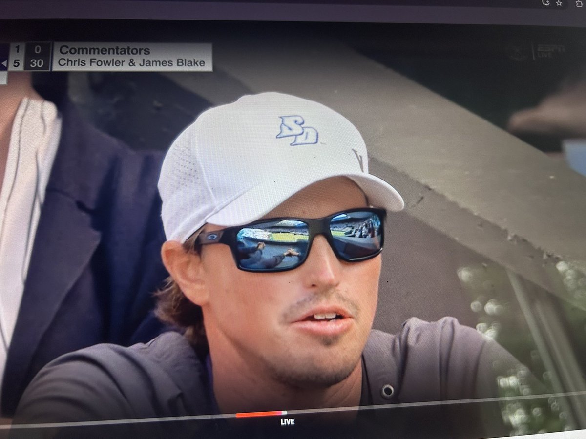 CoastalMTennis's tweet image. Former Chant @A_Funkhouser coaching up Oliver Tarvet against the second seed Carlos Alcaraz on Center Court of @Wimbledon and @espn! Pulling for you guys!
