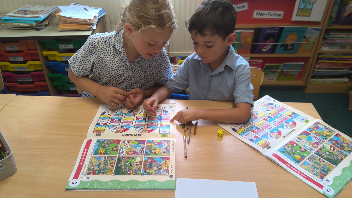 HZG_Academic's tweet photo. #HazlegroveYear2  have ended their French journey in PrePrep by playing games in pairs and recapping all the French they have learned this year! Bravo et bien joué ! #HazlegoveLanguages #HazlegroveFrench #HazlegrovePrePrep #HazlegroveGreatStoriesBeginHere! https://t.co/gEKHYkV4mb