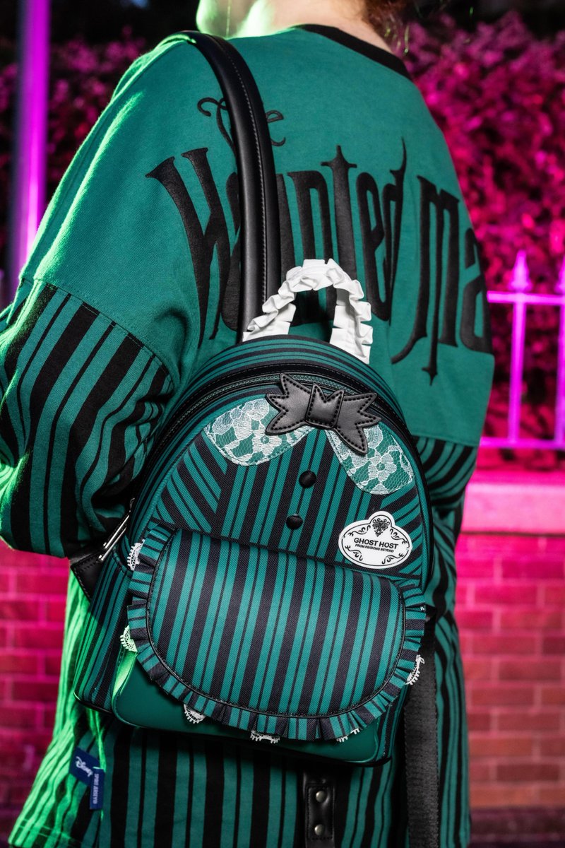 DisneyParks's tweet image. We're grim grinning from ear-to-ear 👻 A new Haunted Mansion collection is near 👀

🗓️ July 7
📱 di.sn/60114YjUD