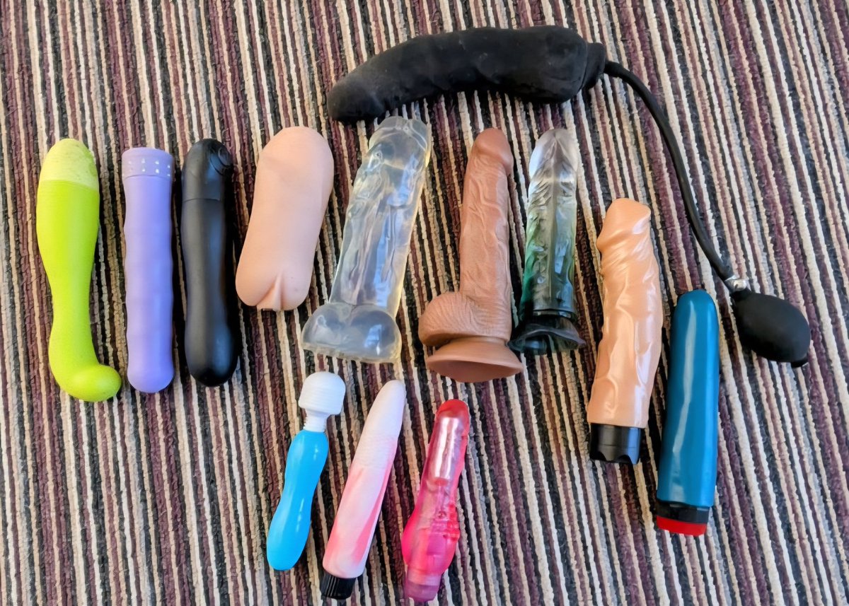 Bobbiewildoit's tweet photo. My friend says I have a problem haha Is this too many for someone my age? https://t.co/yjQi6T96a8